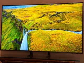 Samsung 55" Crystal UHD CU8500 - Como nueva