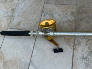 Caña curricán SERT Pacific 30 lb + carrete Everol