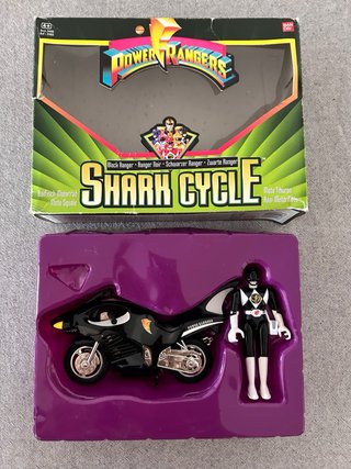 Power Rangers Shark Cycle con Figura