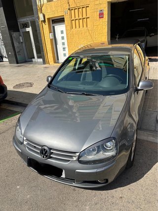 Volkswagen Golf  1.9 tdi bluemotion 2008