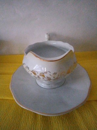 Salsera Vintage Royal Gijón Porcelana Dorada