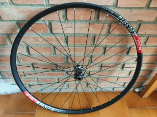 Rueda DT Swiss XR 391 XTR 9110 Pillar XTRA. NUEVA