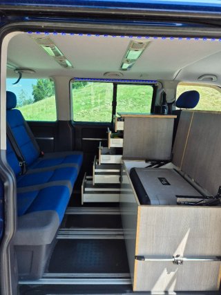 Volkswagen Multivan T5 130 cv camperizada