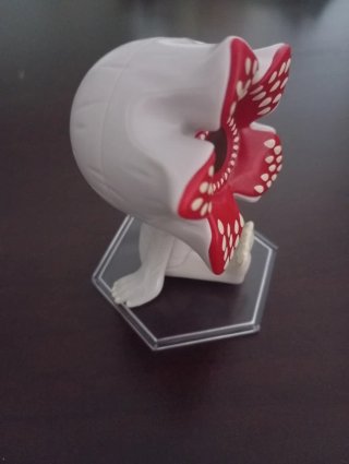 Lote figuras Demogorgon y niños
