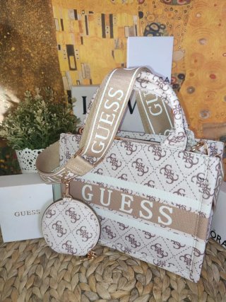 Bolso Guess Marrón y Beige