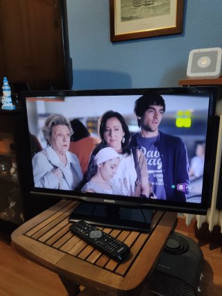 Televisión Philips Negra