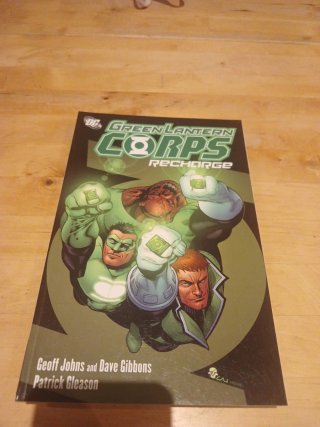 4 comics tapa blanda Green Larnten INGLES