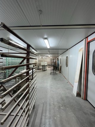 Cabina de pintura presurizada y calefactada