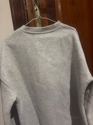 Sudadera Nike Gris con Logo