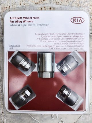 Tornillos Antirrobo Kia para Llantas de Aleación