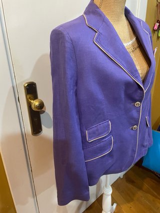 Chaqueta MontePicaza Morada, escucho ofertas