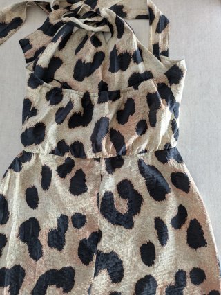 Vestido animal print cuello halter