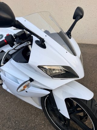 Yamaha YZF R125 BLANCA