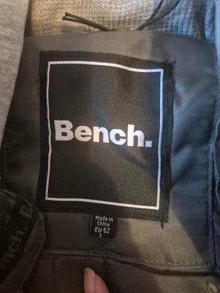 Cazadora bomber Bench gris con capucha talla L...