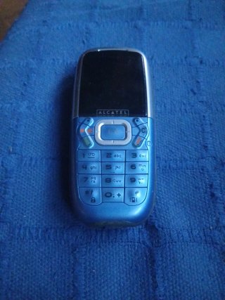 Teléfono Móvil Alcatel One Touch 556