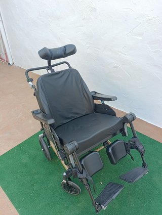 Silla Rea Clematis Pro Invacare 540mm