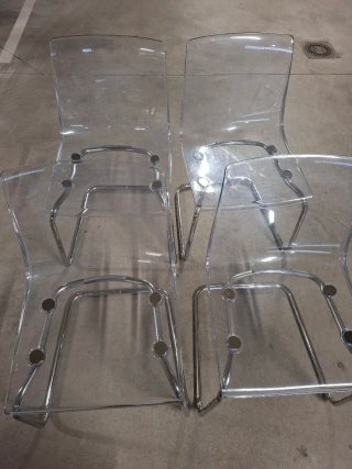 Sillas Tobias IKEA transparentes 20 euros/ud