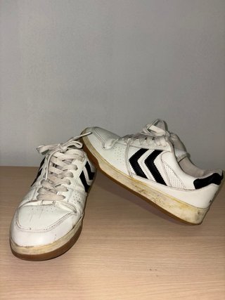 Zapatos Hummel Blancos y Negros