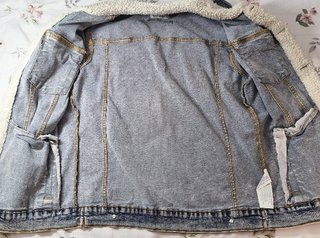 Chaqueta vaquera Pull&Bear con borreguito