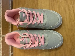 Zapatillas Kangaroos con ruedas Talla 36