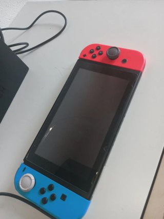 Nintendo Switch Azul y Rojo