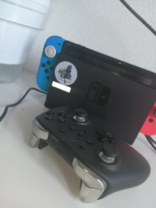 Nintendo Switch Azul y Rojo