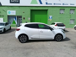 Renault Clio 2023
