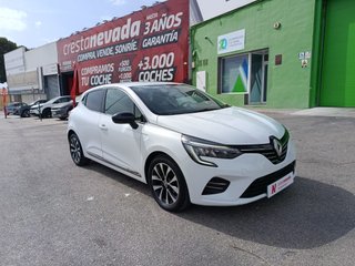 Renault Clio 2023