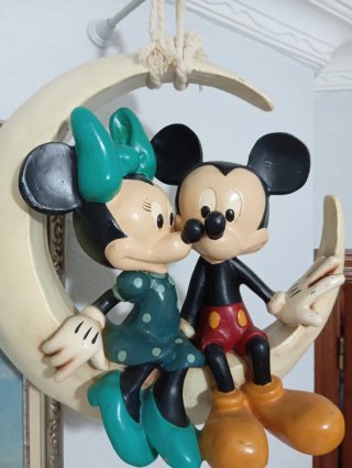 Figura Mickey y Minnie Luna Disney.