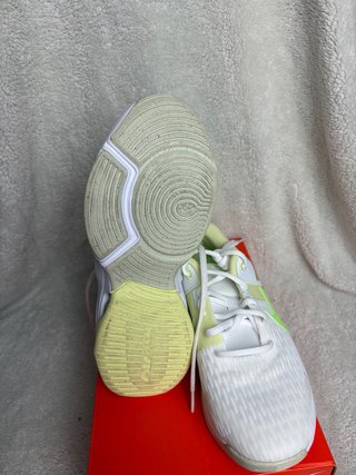 Nike Zoom Bella 6 Talla 40 Mujer