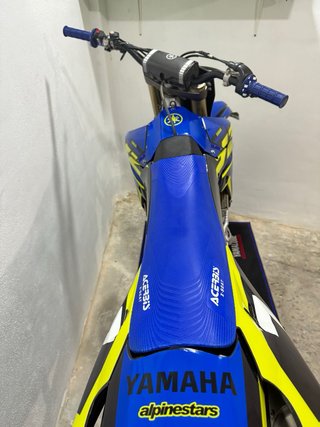 Yamaha YZF 450 Motocross Azul/Amarillo