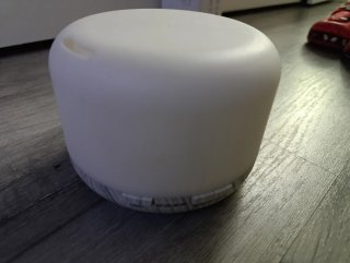Humidificador blanco y gris