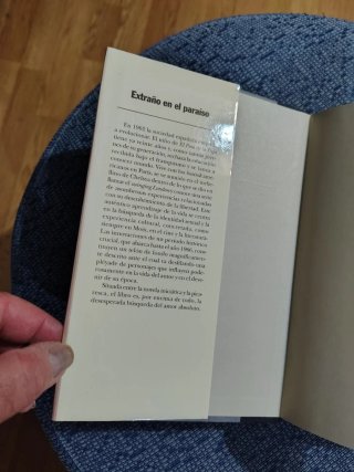 Extraño en el paraíso