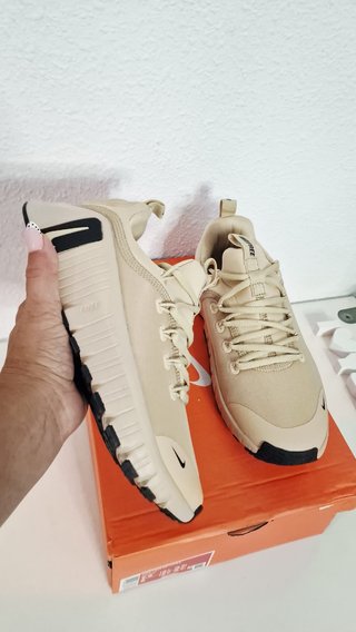 Nike Free Metcon 6 Beige/Negro
