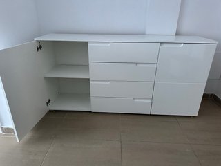 Mueble de Almacenamiento