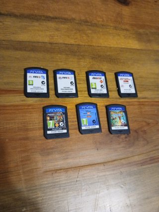 Lote 7 juegos PS Vita