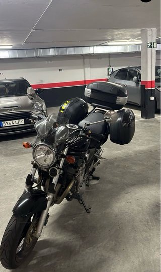 Suzuki Bandit 600 Negra