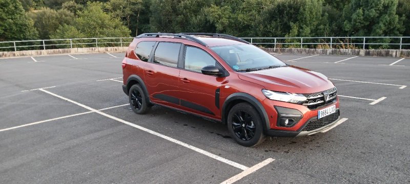 Dacia Jogger 2022 - foto 1