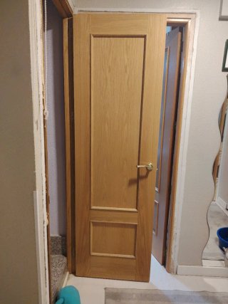 Puertas color pino miel 30€ cada una