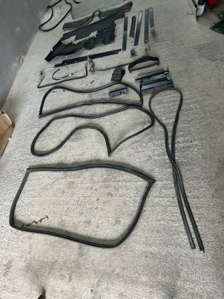 ALETINES Y TALONERAS BMW E30 325ix COUPE