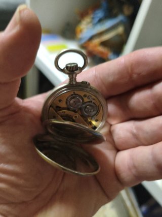 Reloj de bolsillo antiguo