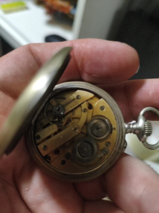 Reloj de bolsillo antiguo