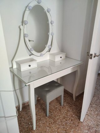 Tocador Ikea Hemnes Blanco + Taburete a juego