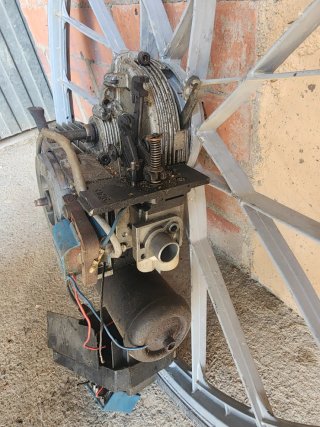 Rueda con motor Sachs