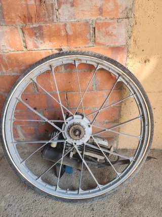 Rueda con motor Sachs