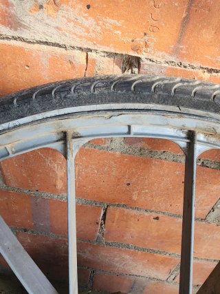 Rueda con motor Sachs