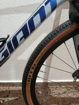 Bicicleta Gravel Giant revolt carbono Talla m/l