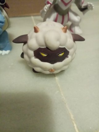 Figuras Pokémon Snorlax y Blastoise