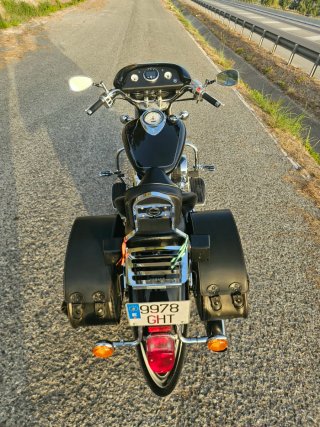 Yamaha Drag Star 1100 Custom Negra