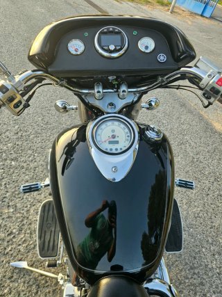 Yamaha Drag Star 1100 Custom Negra